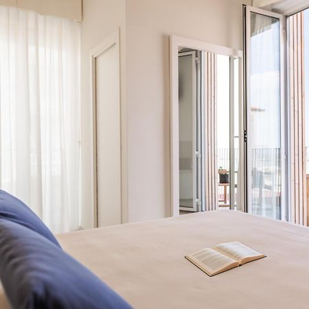 Hotel Capanni Bellaria-Igea Marina Exteriör bild